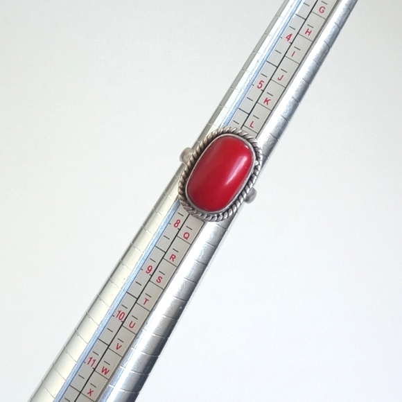 Vintage/ Antique Jewelry - Vintage Red Coral Gemstone 925 Sterling Silver Ring from India Size 7